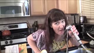 Anna Pleasures Herself in the Kitchen - enjoy the best porn on HD-PORN.ONLINE