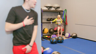 Hot MILF Nikki Delano Gets a Complimentary Cum Massage - enjoy the best porn on HD-PORN.ONLINE